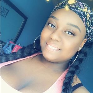 Meet your Posher, Zayla